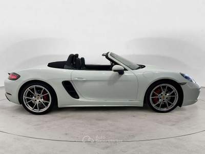 Porsche Boxster 718 Boxster IV 2016 718 2.5 S 350cv pdk Bianco usata Milano