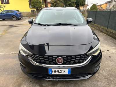 Fiat Tipo 1.6 Mjt S&S 5 porte Lounge NAVI RETROCAMERA Nero usata Nogarole Rocca