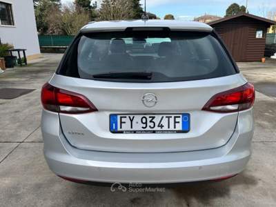 Opel Astra 1.6 CDTi 110CV  Business NAVI SENSORI PARK Argento usata Nogarole Rocca