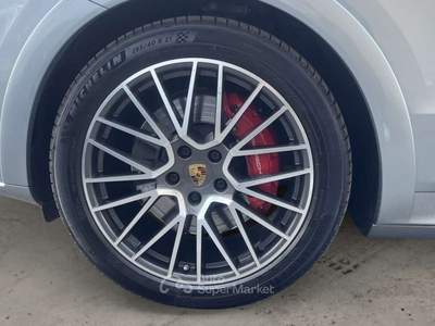 Porsche Cayenne Coupe 4.0 GTS Argento usata Milano
