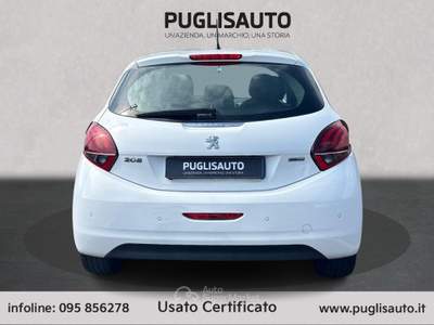 Peugeot 208 1° serie PureTech 82 5 porte Active Bianco usata BELPASSO