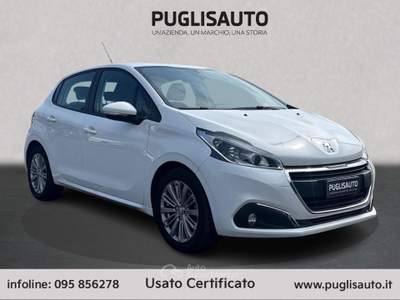 Peugeot 208 1° serie PureTech 82 5 porte Active Bianco usata BELPASSO