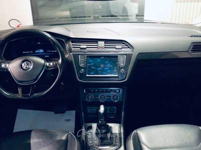 Volkswagen Tiguan SCR DSG 4MOTION Executive BMT Grigio usata Isernia