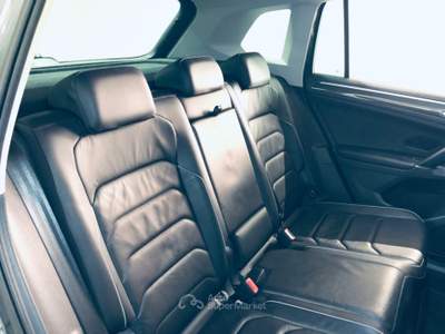 Volkswagen Tiguan SCR DSG 4MOTION Executive BMT Grigio usata Isernia