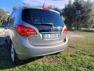Opel Meriva neopatentati, unico proprietario Argento usata Massa