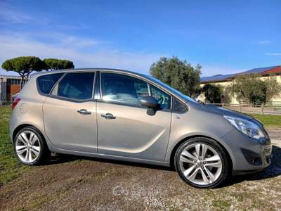Opel Meriva neopatentati, unico proprietario Argento usata Massa
