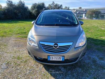 Opel Meriva neopatentati, unico proprietario Argento usata Massa