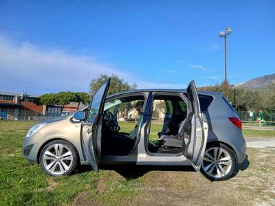 Opel Meriva neopatentati, unico proprietario Argento usata Massa