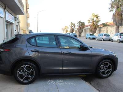 Alfa Romeo Stelvio 2.2 Turbodiesel 160 CV AT8 RWD Sprint Grigio usata Trapani