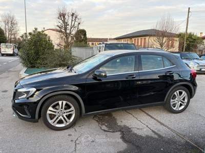 Mercedes-Benz GLA d Automatic 4Matic Sport Nero usata Stra