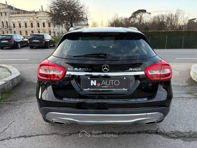 Mercedes-Benz GLA d Automatic 4Matic Sport Nero usata Stra