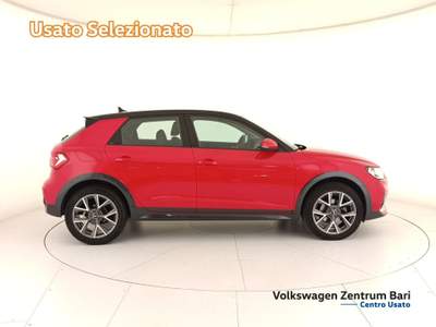 Audi A1 citycarver 30 1.0 tfsi 110cv s-tronic Rosso usata Bari