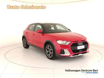 Audi A1 citycarver 30 1.0 tfsi 110cv s-tronic Rosso usata Bari