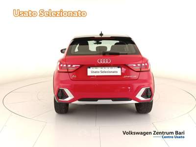 Audi A1 citycarver 30 1.0 tfsi 110cv s-tronic Rosso usata Bari