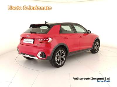 Audi A1 citycarver 30 1.0 tfsi 110cv s-tronic Rosso usata Bari