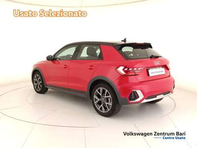 Audi A1 citycarver 30 1.0 tfsi 110cv s-tronic Rosso usata Bari