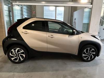 Toyota Aygo nuova km 0 garanzia 3 anni Bronzo usata Tolentino