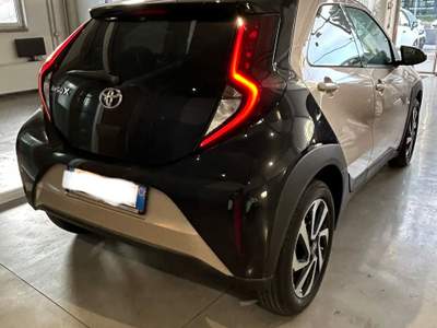 Toyota Aygo nuova km 0 garanzia 3 anni Bronzo usata Tolentino