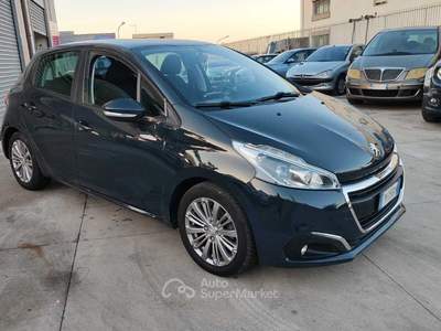 Peugeot 208 ADATTA A NEOPATENTATI Grigio usata Ceglie Messapica