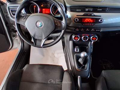 Alfa Romeo Giulietta 2.0 jtdm(2) distinctive 140cv Argento usata Bollengo