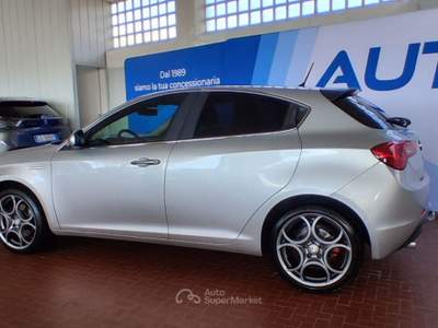 Alfa Romeo Giulietta 2.0 jtdm(2) distinctive 140cv Argento usata Bollengo