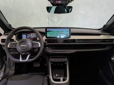 Jeep Avenger Avenger - 1.2 turbo E-Hybrid 4xe eDCT6 - Upland Grigio usata Robecco sul Naviglio