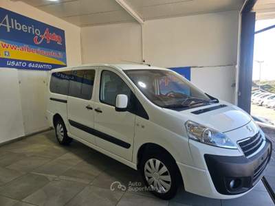 Peugeot Expert Tepee 2.0 HDi125CV Vetrato9 POSTI 4X4 IVA COMPRESA Bianco usata ADRANO