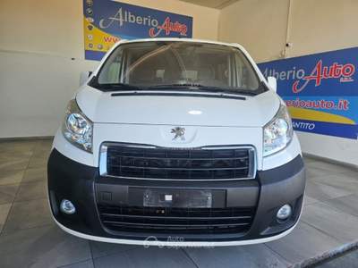 Peugeot Expert Tepee 2.0 HDi125CV Vetrato9 POSTI 4X4 IVA COMPRESA Bianco usata ADRANO