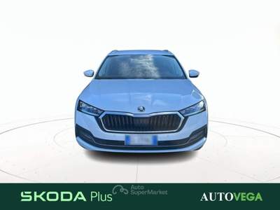 Skoda Octavia wagon 2.0 tdi evo executive 150cv dsg Bianco usata Vicenza