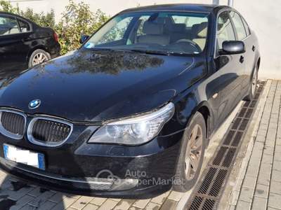 BMW Serie 5 520d 520d cat Futura MOTORE ROTTO Nero usata SANTERAMO IN COLLE
