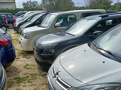 Lancia Ypsilon VENDESI BLOCCHI DI AUTO-(MIN 5)-PER OPERATORI DEL SETTORE Bianco usata Bisceglie