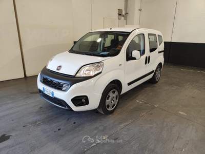 Fiat QUBO 1.4 8v 70cv Lounge Natural Power Bianco usata Milano