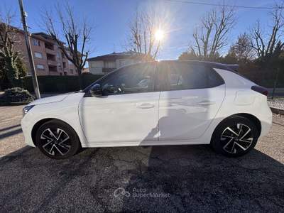 Opel Corsa 1.2 hybrid GS 100cv dct6 Solo 13.650 Km Bianco usata Meda