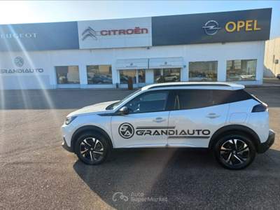Peugeot 2008 e- - Motore Elettrico 136cv (100 kW) ALLURE Bianco usata Alessandria