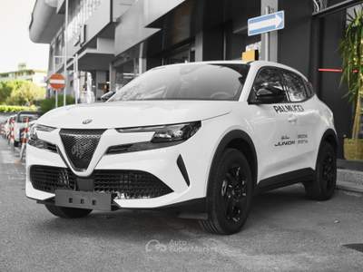 Alfa Romeo Junior Junior 1.2 145 CV Hybrid eDCT6 Grigio usata Prato