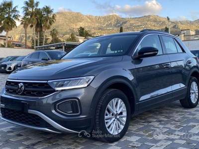 Volkswagen T-Roc Life 2.0 TDI 116CV usata Partinico