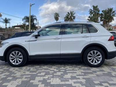 Volkswagen Tiguan Life 2.0 TDI 150 CV DSG usata Partinico