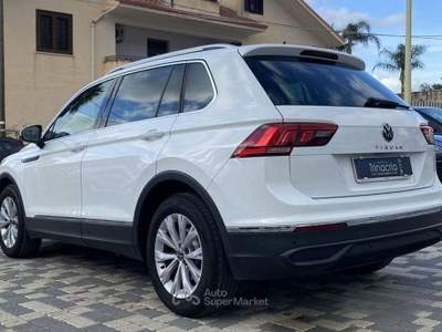 Volkswagen Tiguan Life 2.0 TDI 150 CV DSG usata Partinico
