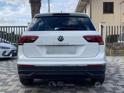 Volkswagen Tiguan Life 2.0 TDI 150 CV DSG usata Partinico