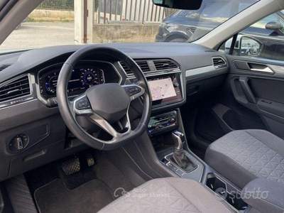Volkswagen Tiguan Life 2.0 TDI 150 CV DSG usata Partinico