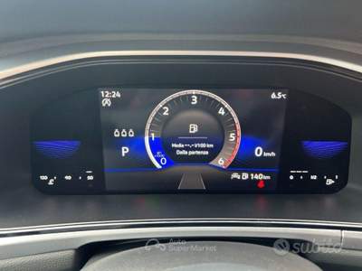 Volkswagen T-Roc SCR 150 CV DSG Life usata San Ginesio