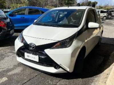 Toyota Aygo X Aygo 5p 1.0 x-play m-mt *Promo SD 2026* Bianco usata Roma