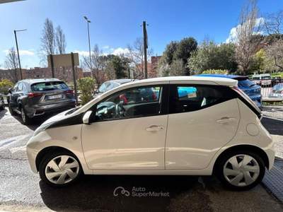 Toyota Aygo X Aygo 5p 1.0 x-play m-mt *Promo SD 2026* Bianco usata Roma