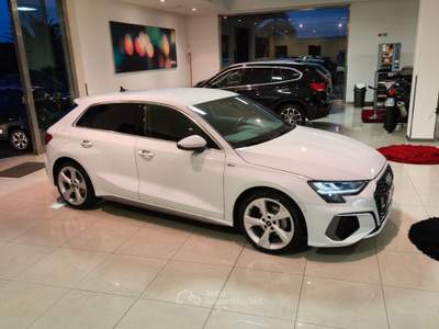 Audi A3 SPB 30 TDI S tronic S line edition Bianco usata San Michele Salentino