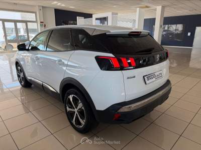 Peugeot 3008 II 2016 1.2 puretech t Allure s&s 130cv my18 Bianco usata Alessandria