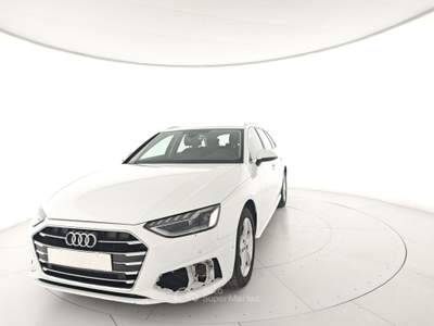 Audi A4 Avant 30 TDI/136 CV S tronic Business Advanced Bianco usata Capua
