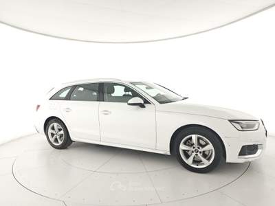 Audi A4 Avant 30 TDI/136 CV S tronic Business Advanced Bianco usata Capua