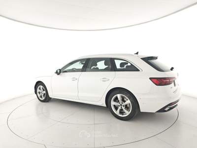 Audi A4 Avant 30 TDI/136 CV S tronic Business Advanced Bianco usata Capua