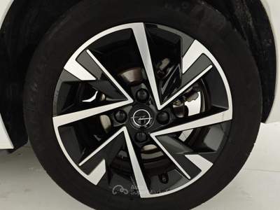 Opel Corsa 1.2 100 CV GS Bianco usata Capua