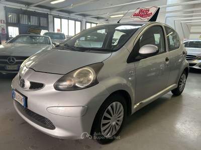 Toyota Aygo Aygo  5p 1.0 Sol Argento usata MILANO